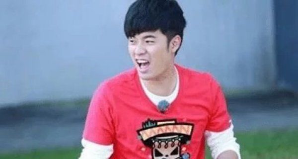  别墅|他是跑男中最低调的富豪，和王思聪做邻居，豪宅曝光不输李晨迪拜上亿别墅