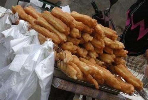  自带餐具|带着塑料袋的早餐卫生吗？和滚烫的食物接触后会不会有毒？