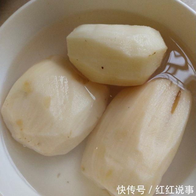 营养|排骨莲藕汤，营养滋补，美味可口