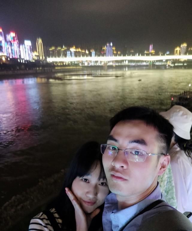 工作|罗冠军称梁颖愿意公开道歉,半年搬家3次换3次工作,已经社会性死亡!