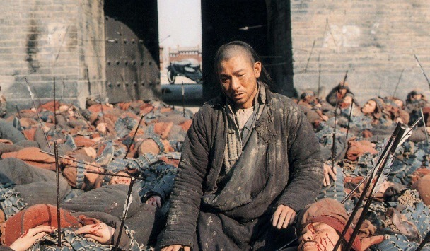 打仗|古代打仗，如果怕死，士兵装死有用吗？