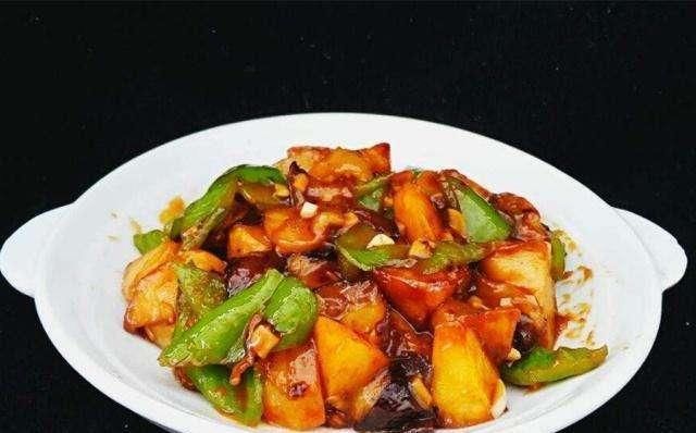  三鲜|为了在夜市有一席之地，我学会的第112道素食美味——东北地三鲜