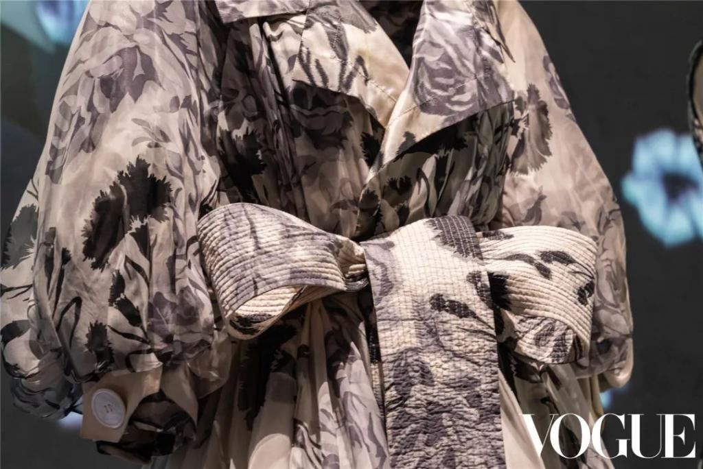 裙子|全世界最美的裙子,都藏在这个展览里