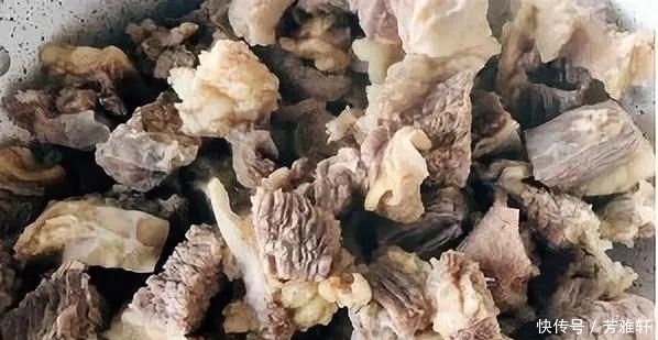 教你做|炖牛肉做法,炖牛肉用不用焯水大厨教你做炖牛肉,牛肉软烂入味