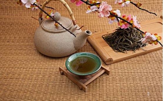 你好|英国游客在中国卖茶叶遭到拒绝,老板无奈:这点我直接送你好了