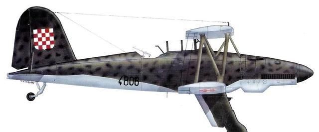  双发|双翼飞机与双发飞机齐登场！德国航母奥古斯特上的魔法舰载机