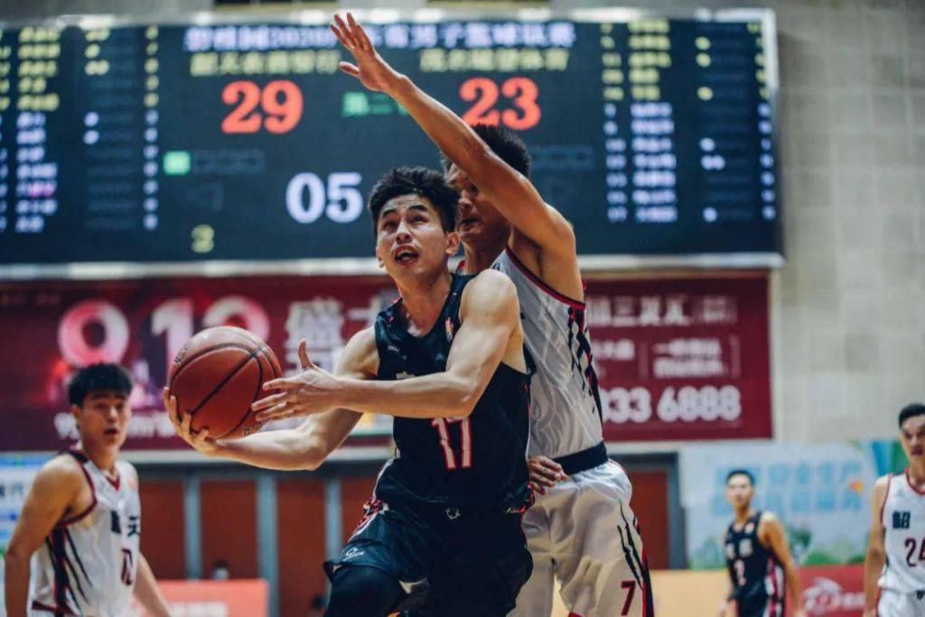  比赛|广东联赛第五日 | 龚嘉龙35+10+19，顺德胜佛山锁定八强