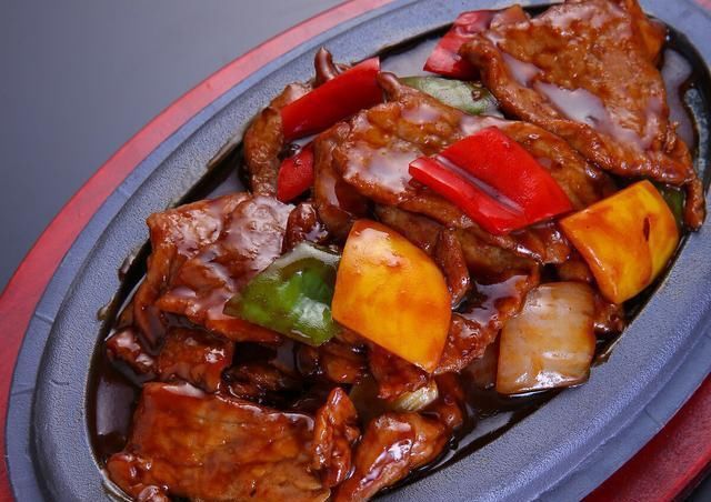 腥味|炒牛肉时,牛肉一炒就老?学会2个小妙招,不老不柴,鲜嫩没腥味