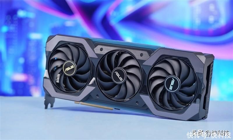 超频可稳压68℃！华硕ATS巨齿鲨RTX 4070 GAMING显卡评测