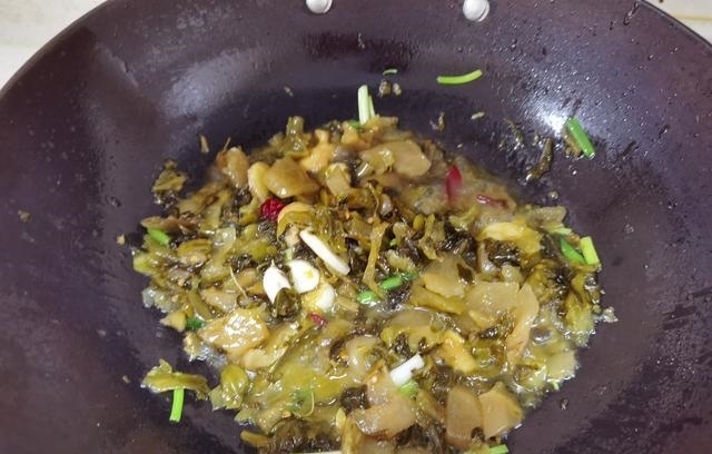  鱼片|快手酸菜鱼，只要学会这3招，鱼肉滑嫩，你也是大厨