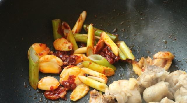 鸡块|继老干妈后,又有一种中国美食在国外爆火,网友:根本停不下来!