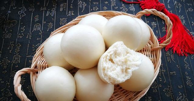  详细|馒头这样做才好吃，超详细教你发面，蒸的馒头松软光滑有嚼头！