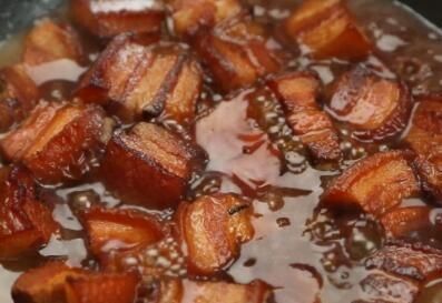  美味|一口红烧肉，吃出不同地方习俗的独特口感与美味