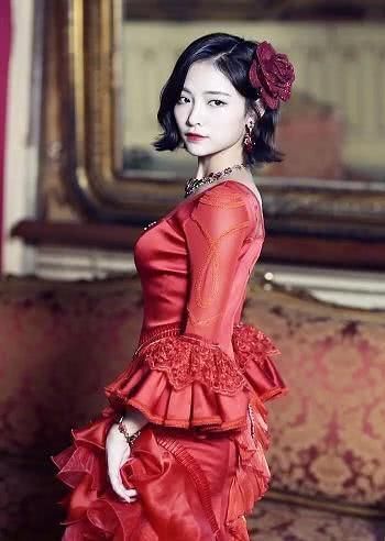 蔡徐坤|许佳琪获《青2》专属福利,第四次上《快本》,却因蔡徐坤上热搜