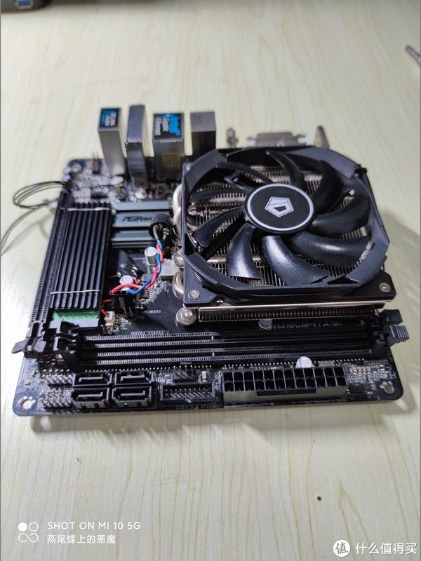 电视|国庆别人堵车我看片，装一台客厅HTPC