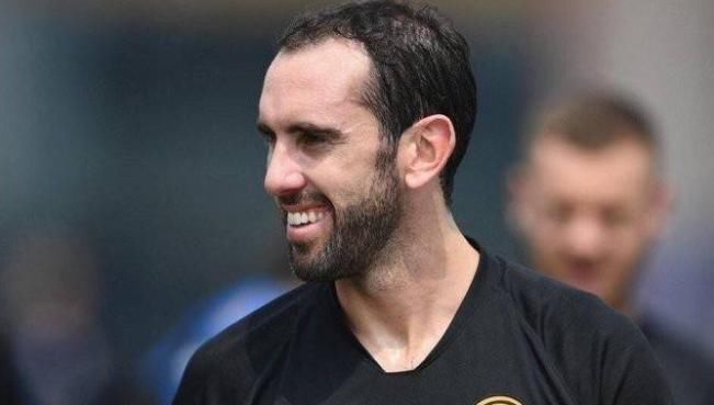  军团|无奈之举！国米铁卫难适应孔蒂三中卫战术，确定今夏告别蓝黑军团