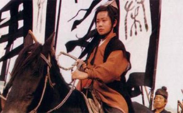 小孩|皇上要吃公鸡下的蛋，大臣们毫无办法，小孩一句话解决还当上宰相