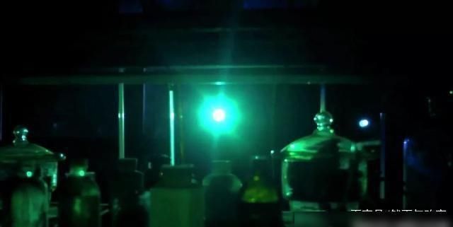  标题|Mirror拉片的标题：三《暗黑者》