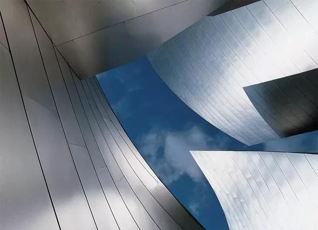 悲剧|设计再牛,也会翻车!扎哈、赖特、柯布西耶的“悲剧”