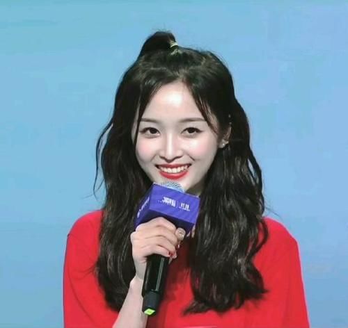  时间|女爱豆也有烦恼，吴宣仪对正常生活要求低，考个驾照就可以