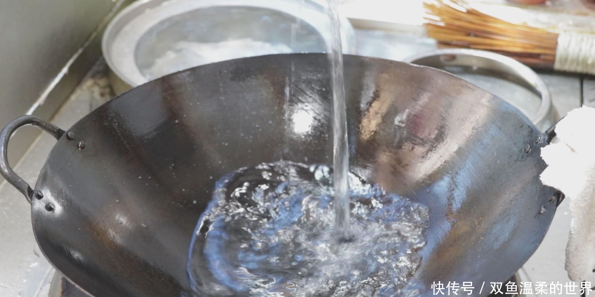 家常|家常辣椒菜谱,青椒炒皮蛋,比肉好吃,美味又下饭,吃不够