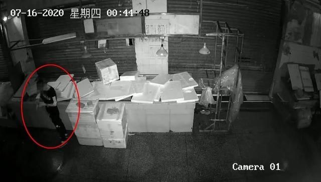 商家|石碣两名男子偷换商家二维码作案10余起被抓