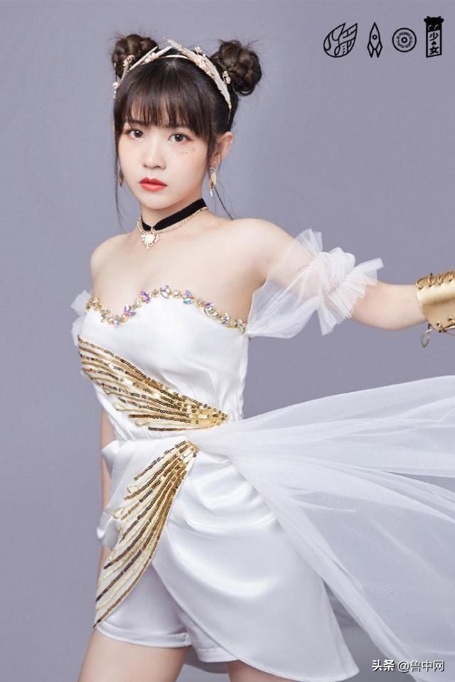  新造型|火箭少女101新造型曝光，你觉得谁的硬照最可？