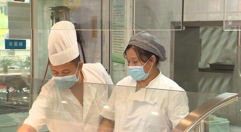 六色|食堂自制“六色”月饼，来看看“别人的学校”……