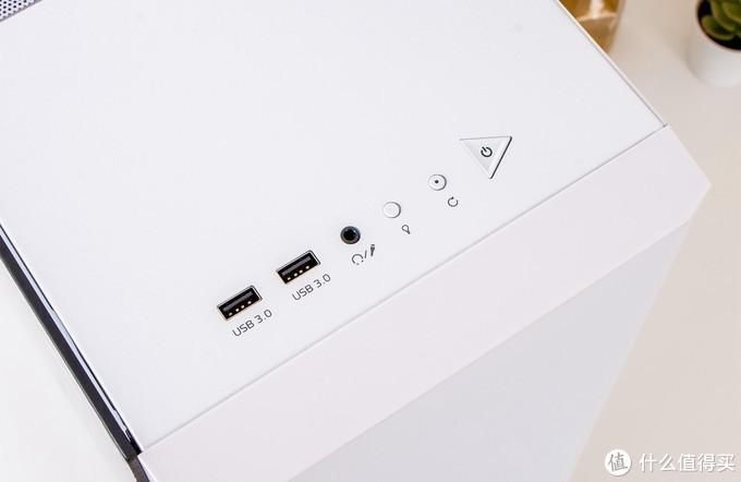 款机箱|存储厂的机箱是什么样子?威刚(ADATA) XPG 入侵者机箱测评