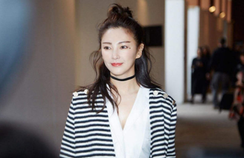  令人深思|《乘风破浪》化身职场观察节目，姐姐交际引争议，实则令人深思