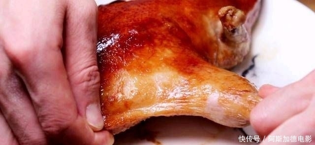 油腻|烤鸭只用一勺盐和酱油,味道不油腻,你一看就会有食欲