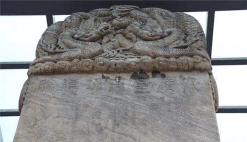 冲出|韩国发生一场洪水,冲出一块中文石碑,韩国专家研究后直言:耻辱