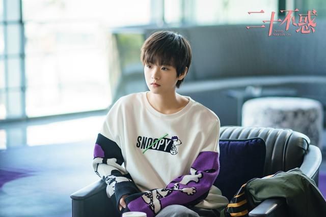  同学|关晓彤和“乔英子”李庚希成同学《二十不惑》解锁青春