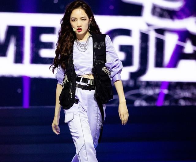  王智|《浪姐》剪辑首次不引战，网友：哟，下期的腥风血雨已经预定了？