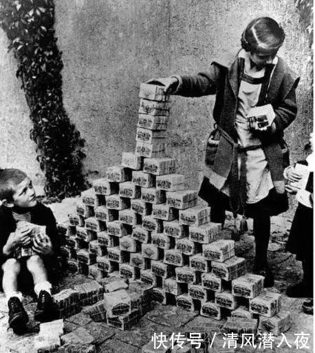 后悔|德国人为何不后悔发动二战? 一个面包1000亿, 不打民族就完了