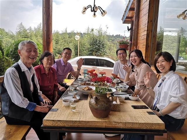 旅游|国庆假期第二天 乡村度假人气旺