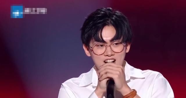  李宇春|《中国好声音》开播就糊了，4位导师成攻击目标，选手注定难出道