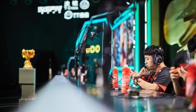  王者|王者荣耀：七年会被抛弃吗？张角暗示下赛季AG将会改变！