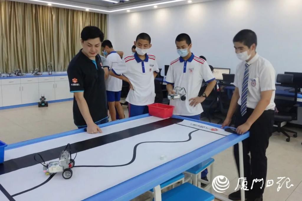  联合|快讯！厦门这所中学和清华、北大、复旦、上交大、哈工大等联合建实验室！