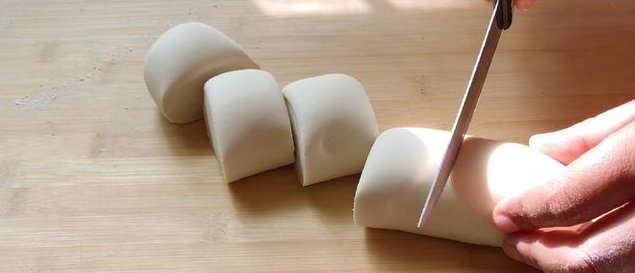  详细|馒头这样做才好吃，超详细教你发面，蒸的馒头松软光滑有嚼头！