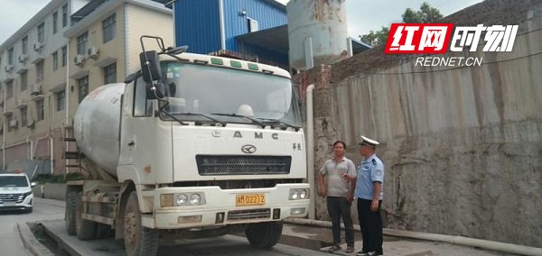 整治|新田：“齐抓共管”整治工程运输车顽瘴痼疾