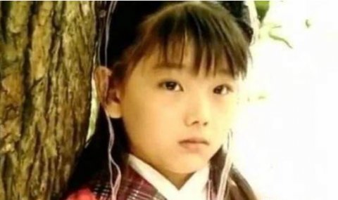  颜值|她4岁出道，有颜值有演技却退出娱乐圈，如今竟削发为尼！