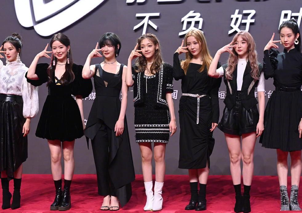  加盟|硬糖少女加盟《青春环游记2》希林被贾玲欺负，赵粤“偷学”刘敏涛