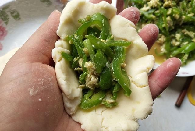 马铃薯淀粉|夏天,学会土豆这样做,儿子吃一次就迷上了,鲜香有嚼劲,好美味