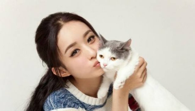  参加|赵丽颖产后复出参加综艺，被网友吐槽，还好有人帮忙解围