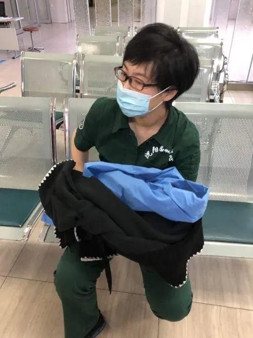 沈阳|揪心!今天清晨,沈阳和平区路边发现一名弃婴