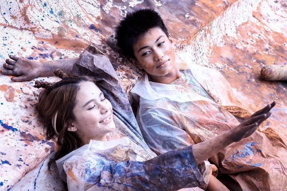 输得|母亲高铁上丢下儿子扬长而去：我们往往赢了孩子，却也输得彻底