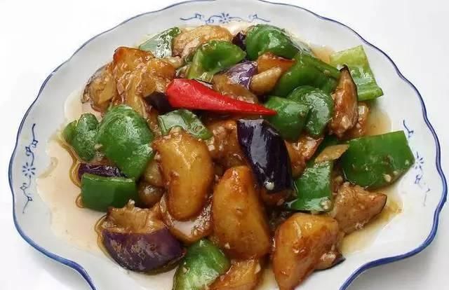  土豆|最好吃不过的3道下饭家常菜，营养美味，色香味浓