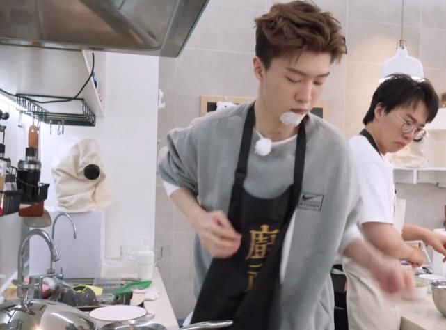  做家务|为什么邀请范丞丞郭麒麟这样的厨房小白？李诞终于绷不住了