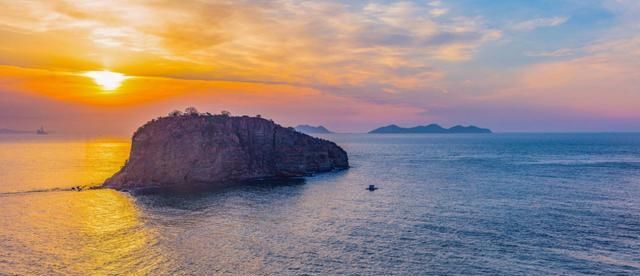 复燃|8月,旧情人心软,主动回头复合,3生肖爱意未减,期待旧情复燃